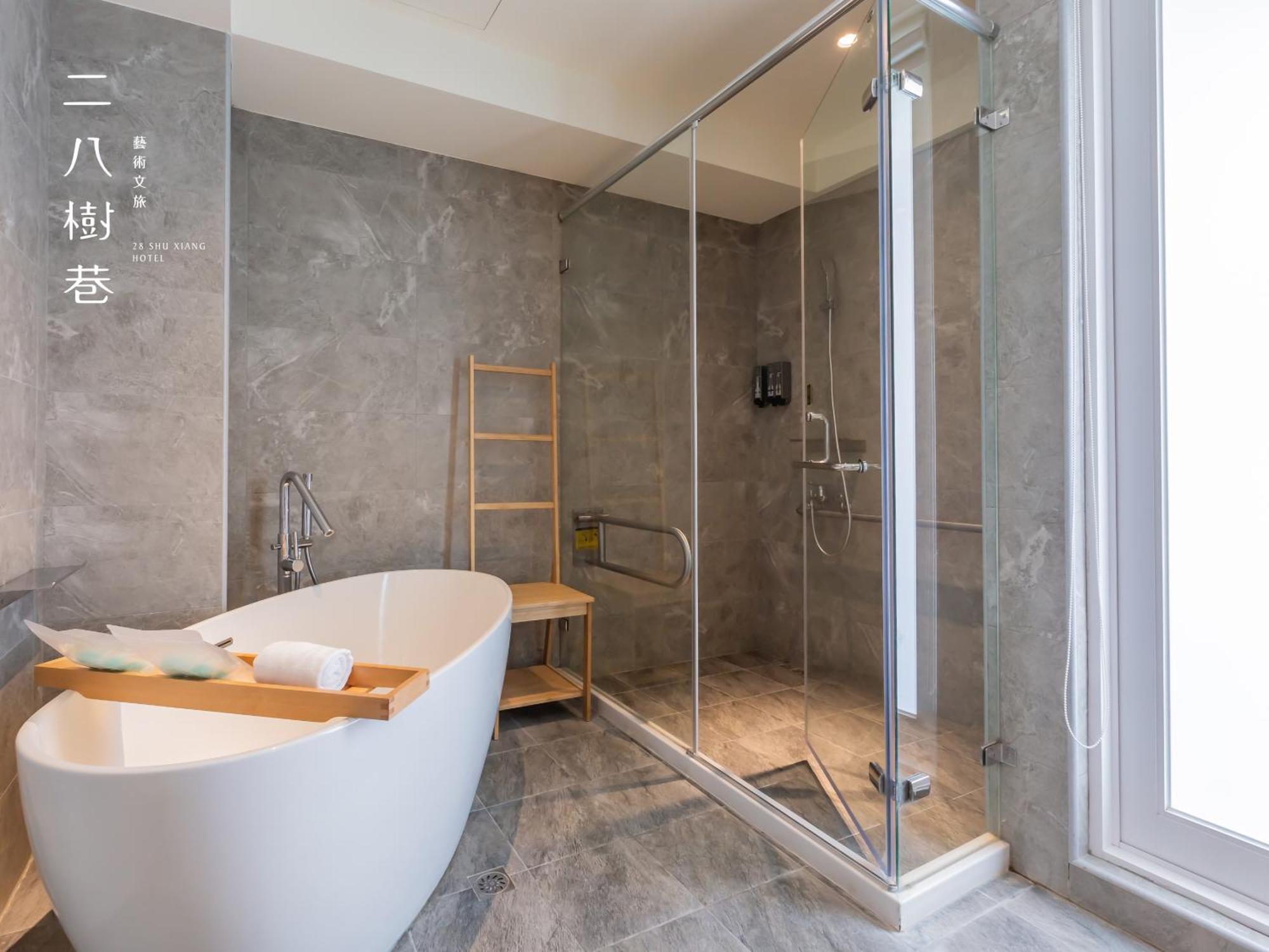 28 Shu Xiang Hotel Taichung Bagian luar foto