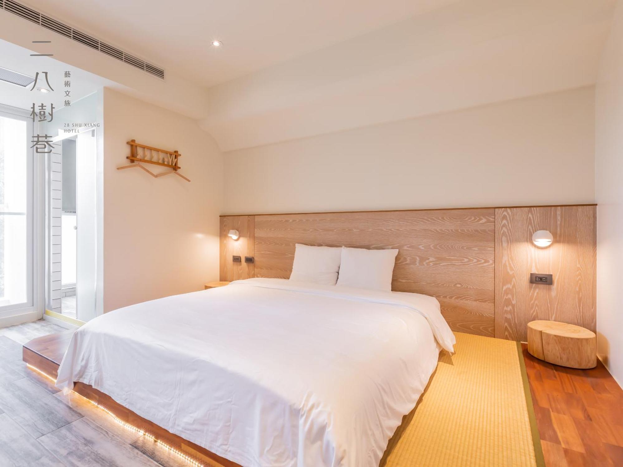 28 Shu Xiang Hotel Taichung Bagian luar foto