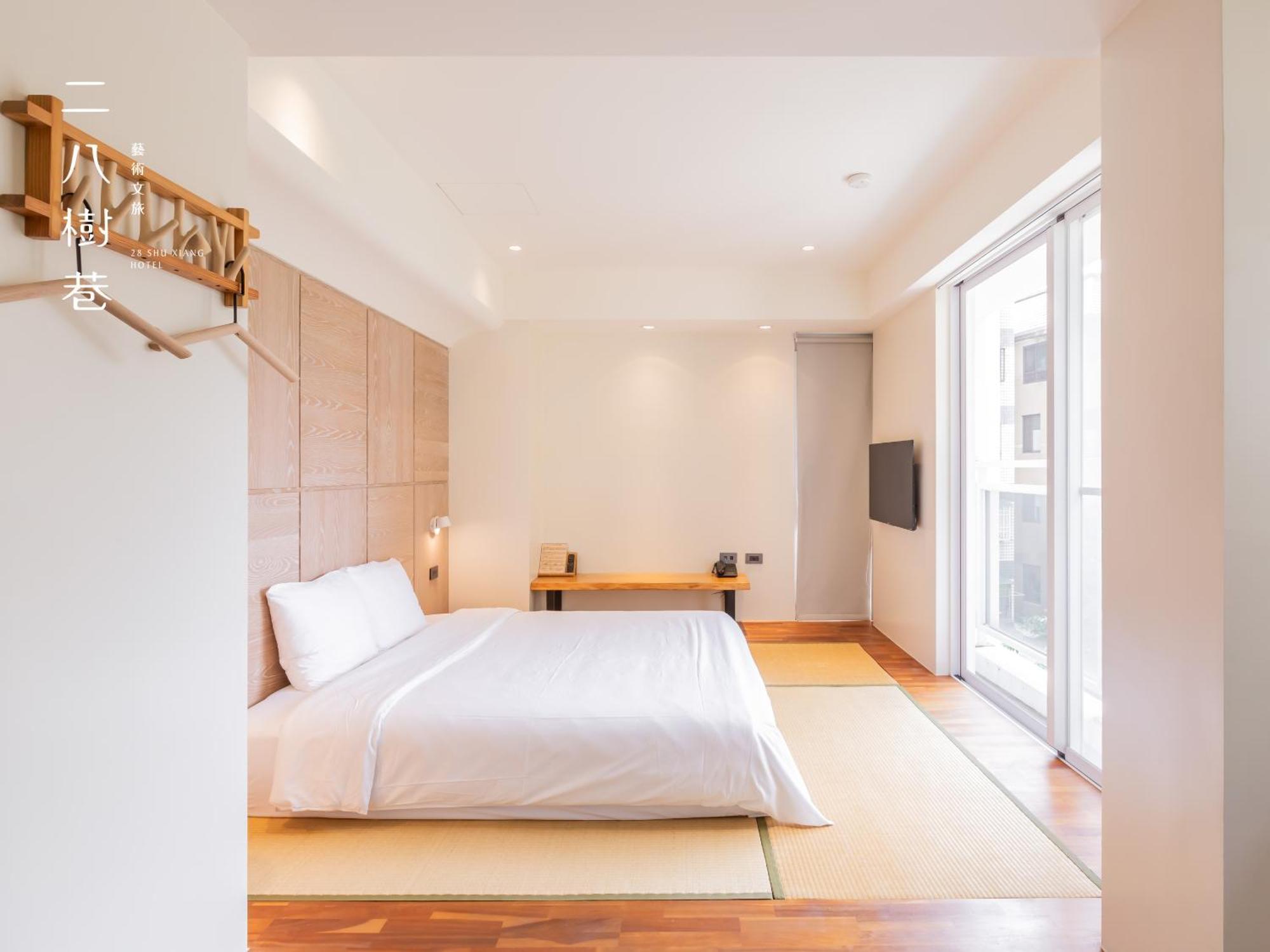 28 Shu Xiang Hotel Taichung Bagian luar foto