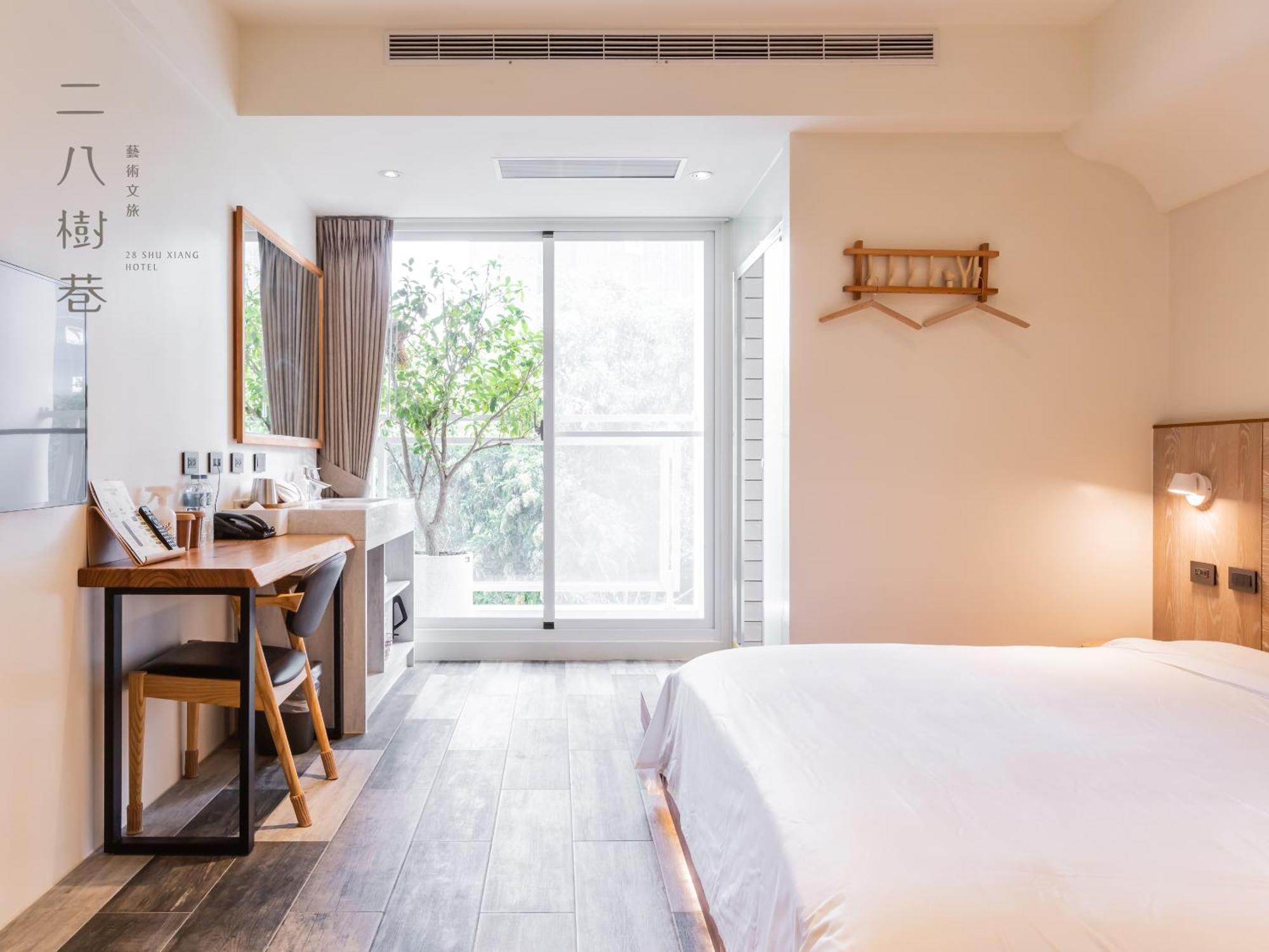 28 Shu Xiang Hotel Taichung Bagian luar foto