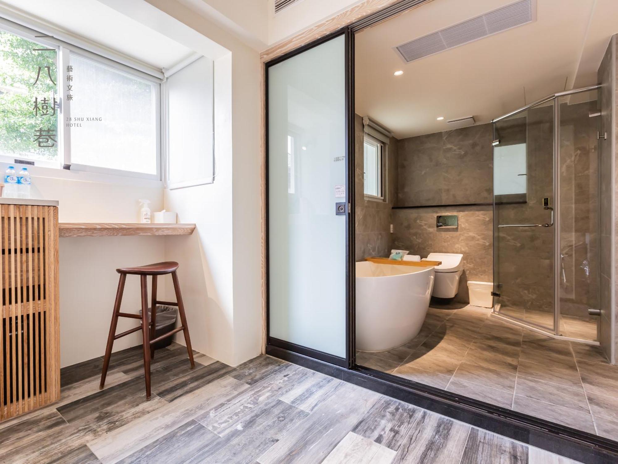28 Shu Xiang Hotel Taichung Bagian luar foto