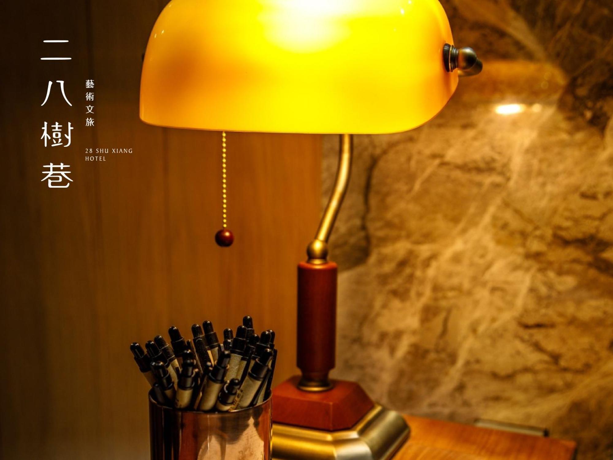 28 Shu Xiang Hotel Taichung Bagian luar foto